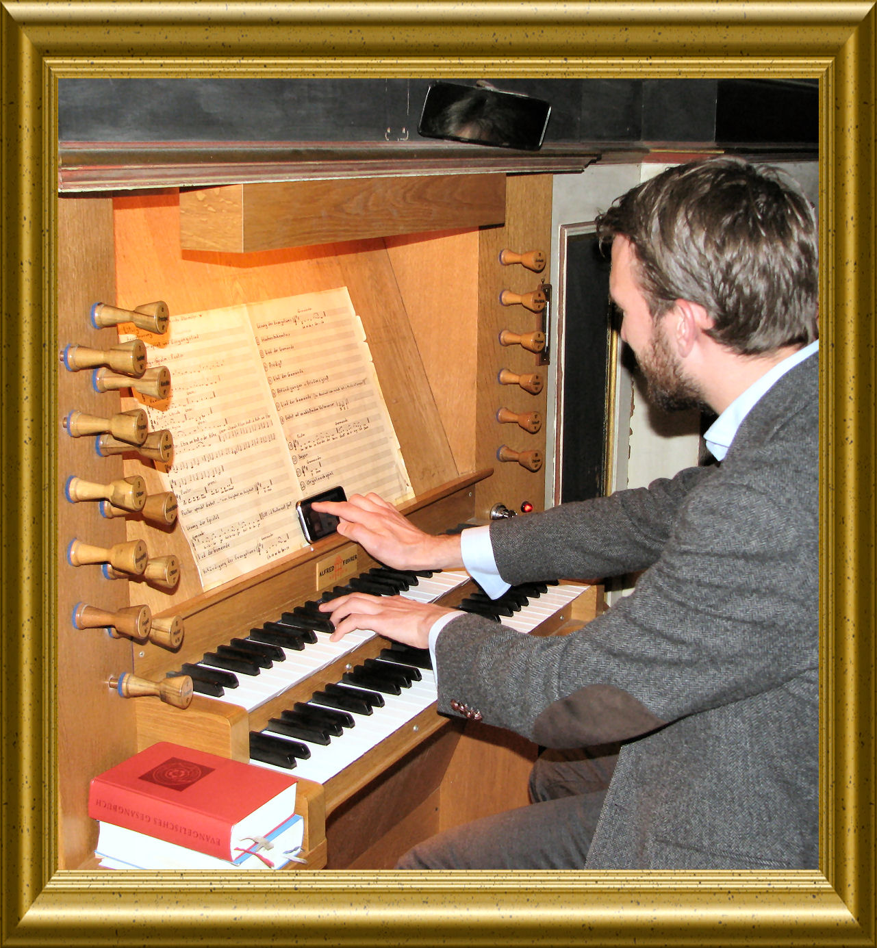 kirche-allermoehe-06-organist