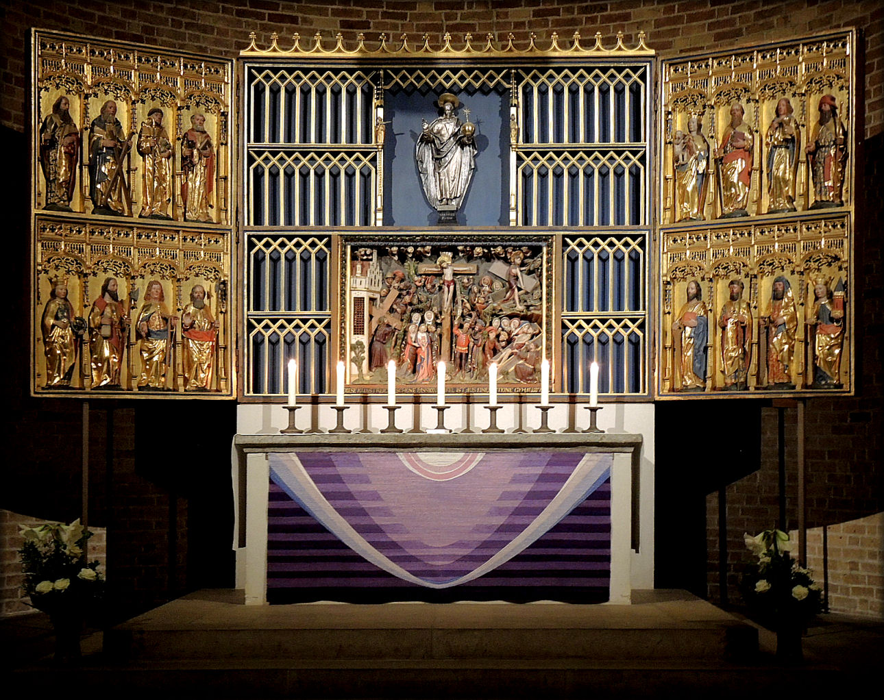 ratzeburg - 5555 - dom altar.jpg